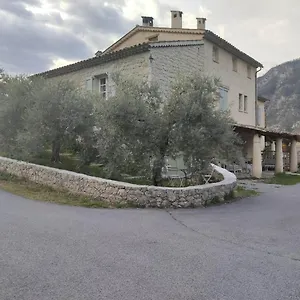 Massacan Entrevaux